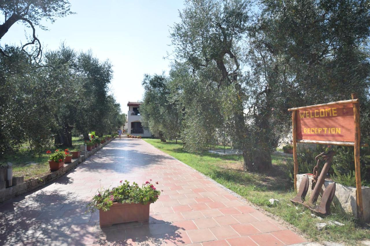 Borgo Cerasa Panzió Vieste Kültér fotó
